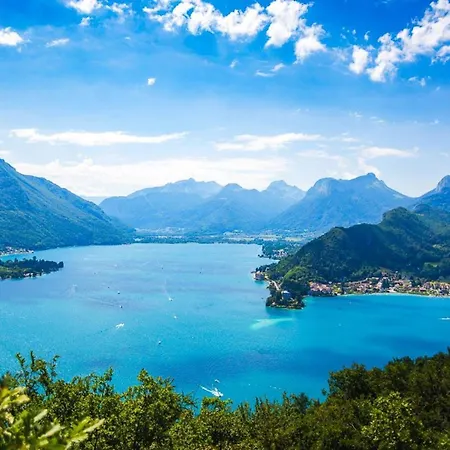 Eclat 3 Etoiles Parking Gratuit-proche Et Golf-au Calme Apartment Talloires